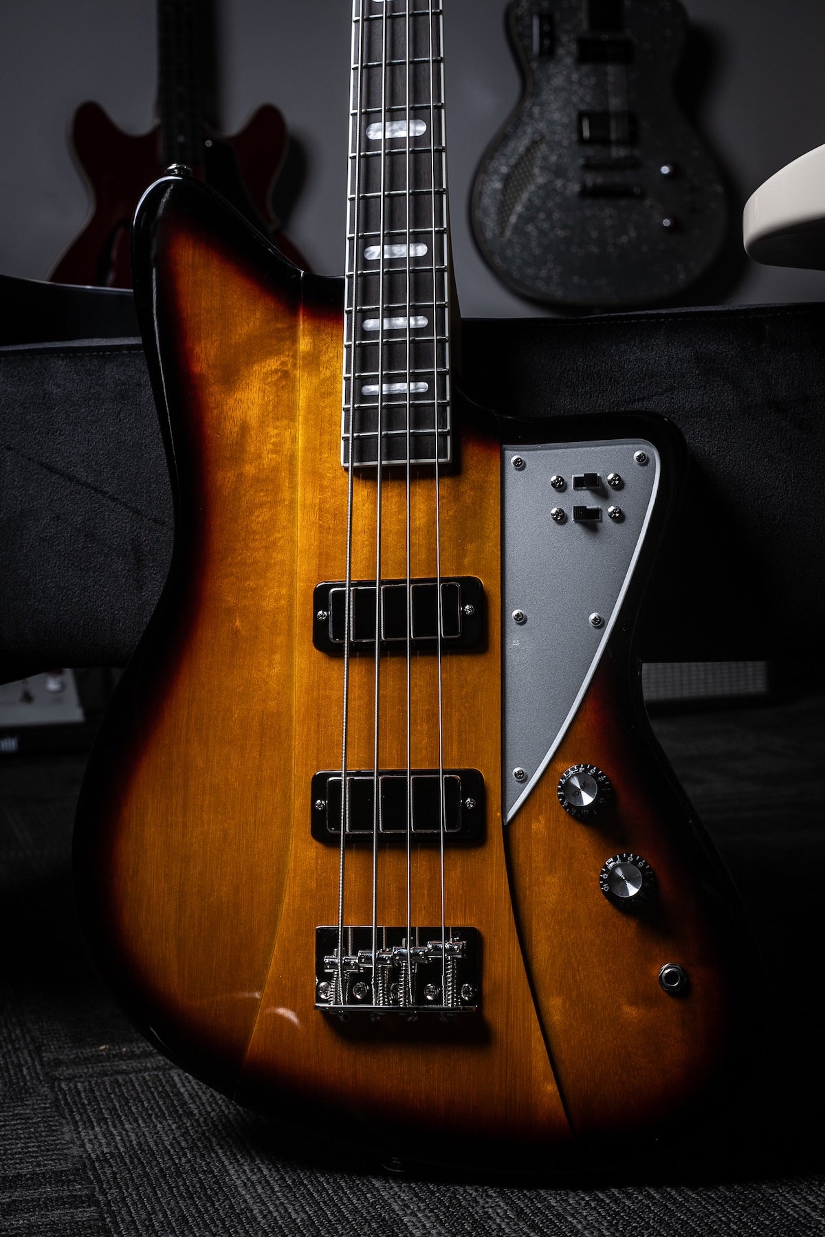 MONDATA BASS DELUXE