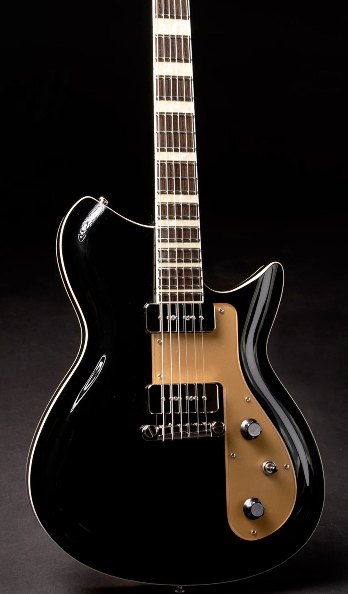 Eastwood Guitars Rivolta Combinata Toro Black