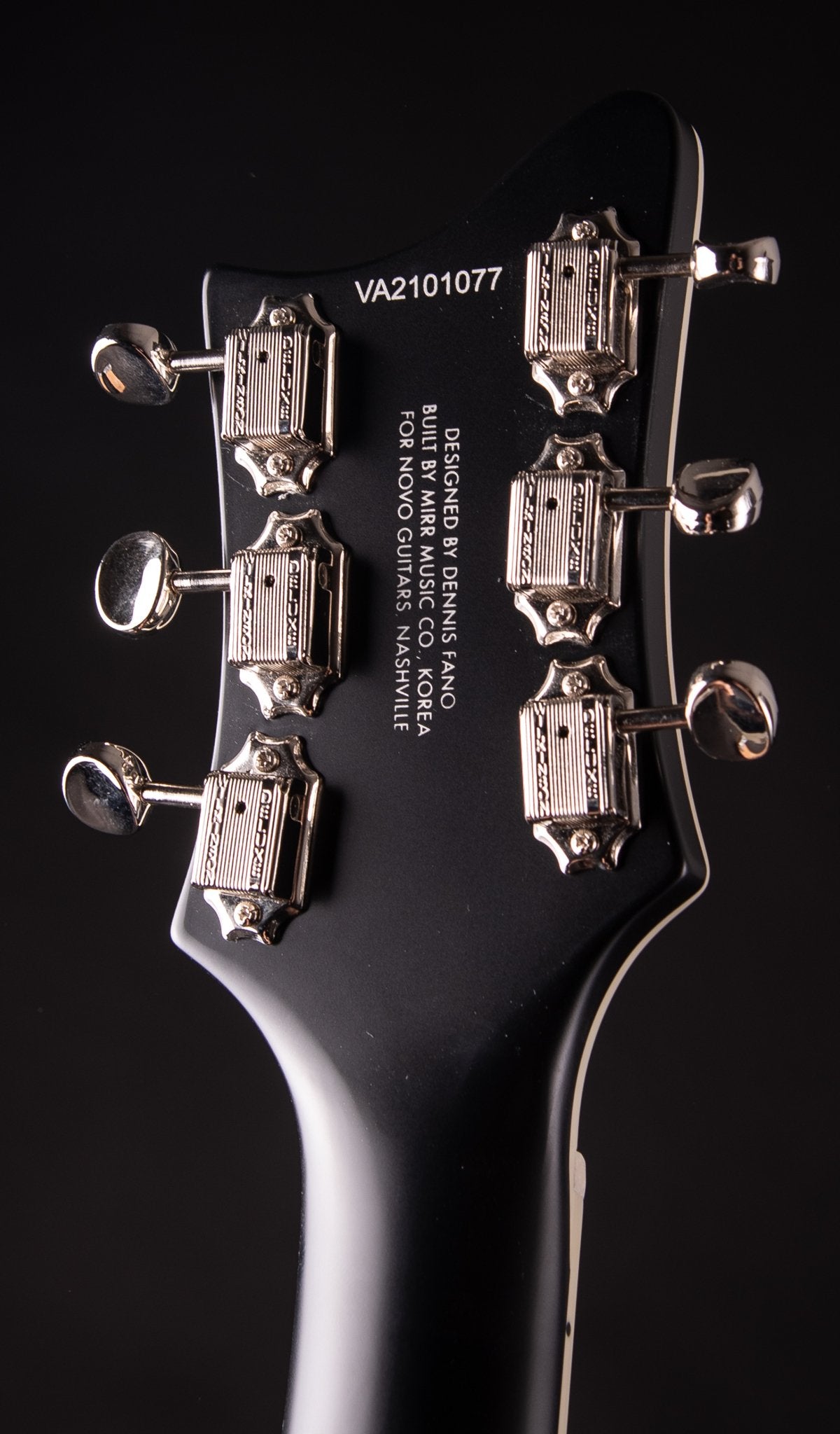 Eastwood Guitars Rivolta Mondata Baritone VIII Toro Black-Satin